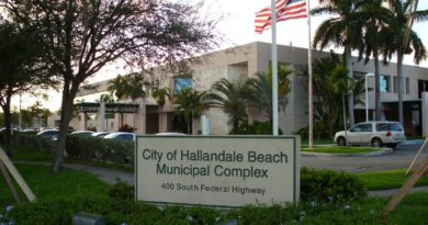 Hallandale Beach City Hall